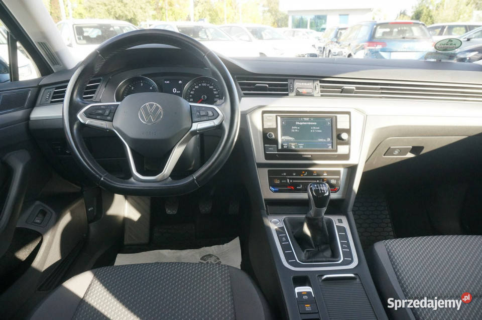 Volkswagen Passat 20 TDI150 Evo Essence Salon pełny VAT Poznań
