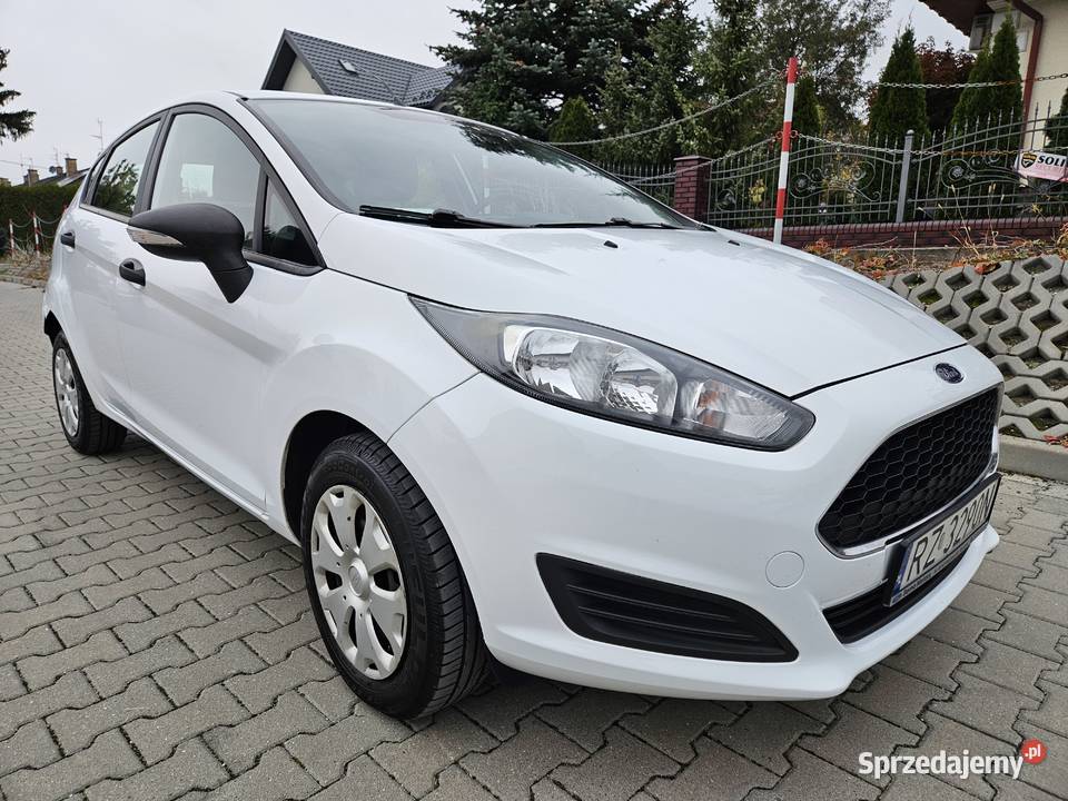 Ford Fiesta 2016 125 82 salon Polska MP3 Rzeszów sprzedam