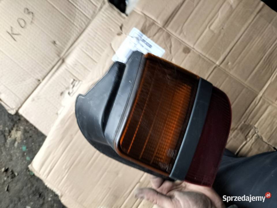 LAMPA TYŁ TYLNA PRAWA MITSUBISHI SPACE WAGON Oświetlenie Kamień-Kolonia