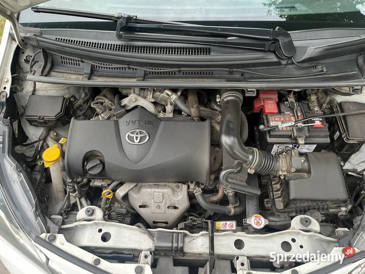 Toyota Yaris III 15 Active 112 Salon