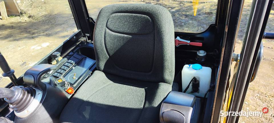 Mini koparka JCB 16 C1 sprowadzona piękna 1 wł Bieliny