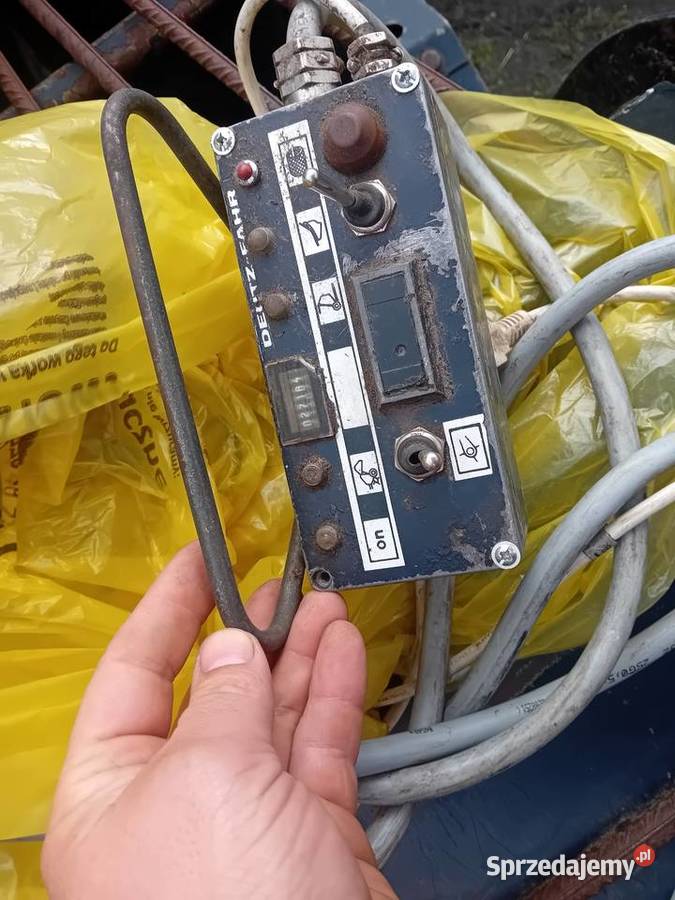 Prasa rolujaca Deutz Fahr 320 Skierniewice