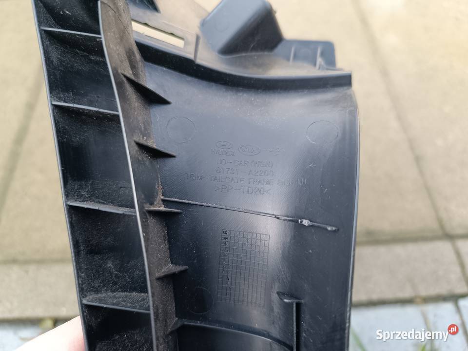 Plastik osłona poszycie klapy bagażnika KIA CEED osobowe Pleszew
