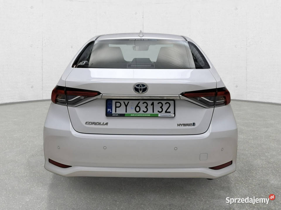 Toyota Corolla Seria E16 2012 Komorniki sprzedam