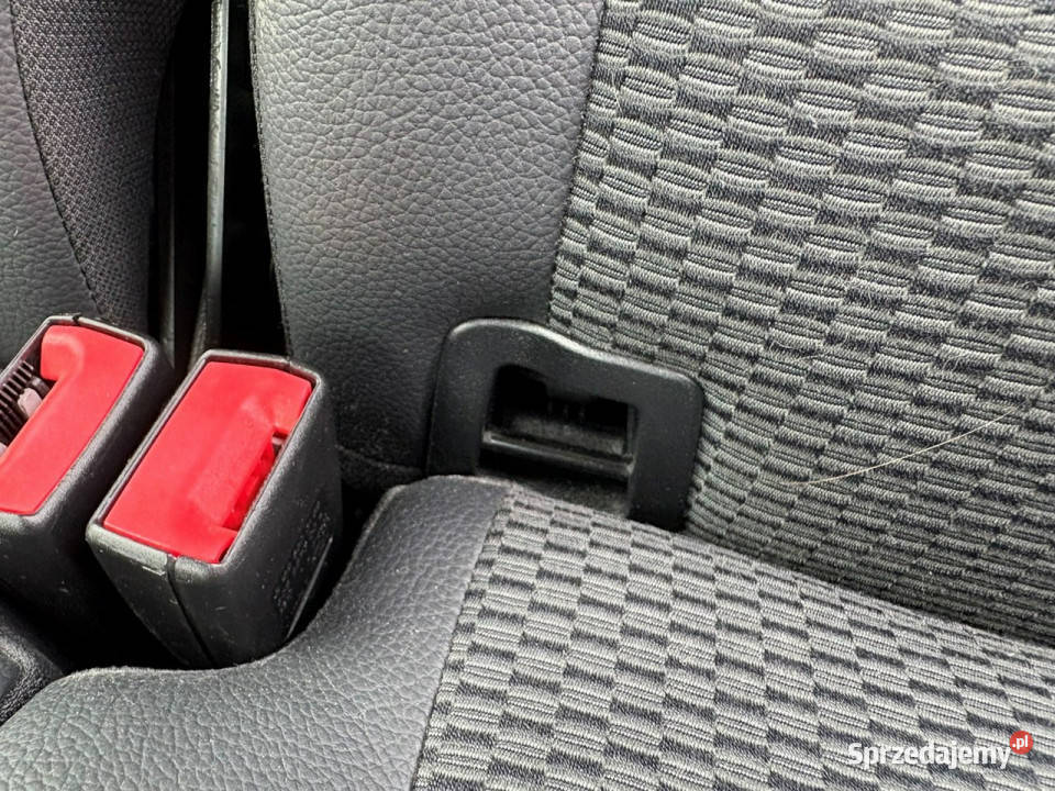 Mercedes A 180 17 benzyna Avantgarde Półskóry aluminiowe felgi Mercedes-Benz Lipówki