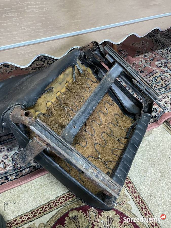 Fotel czarny skaj Fiat 126p maluch osobowe Strzegom