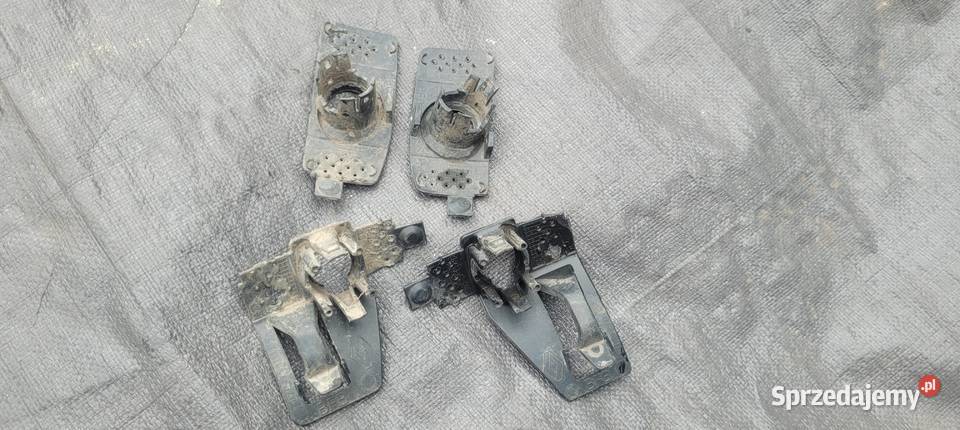 RENAULT MEGANE IV HB MOCOWANIE KOSZYK UCHWYT