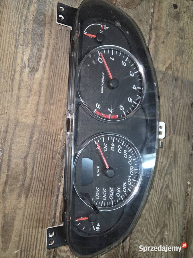 Licznik zegary Mazda 6 20 benzyna Łagów