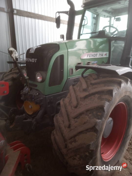 Ciągnik Fendt 714 krajowy Dubów
