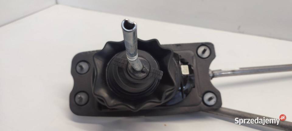 AUDI A4 B8 A5 8T WYBIERAK BIEGÓW 8K0711025F Układ napędowy