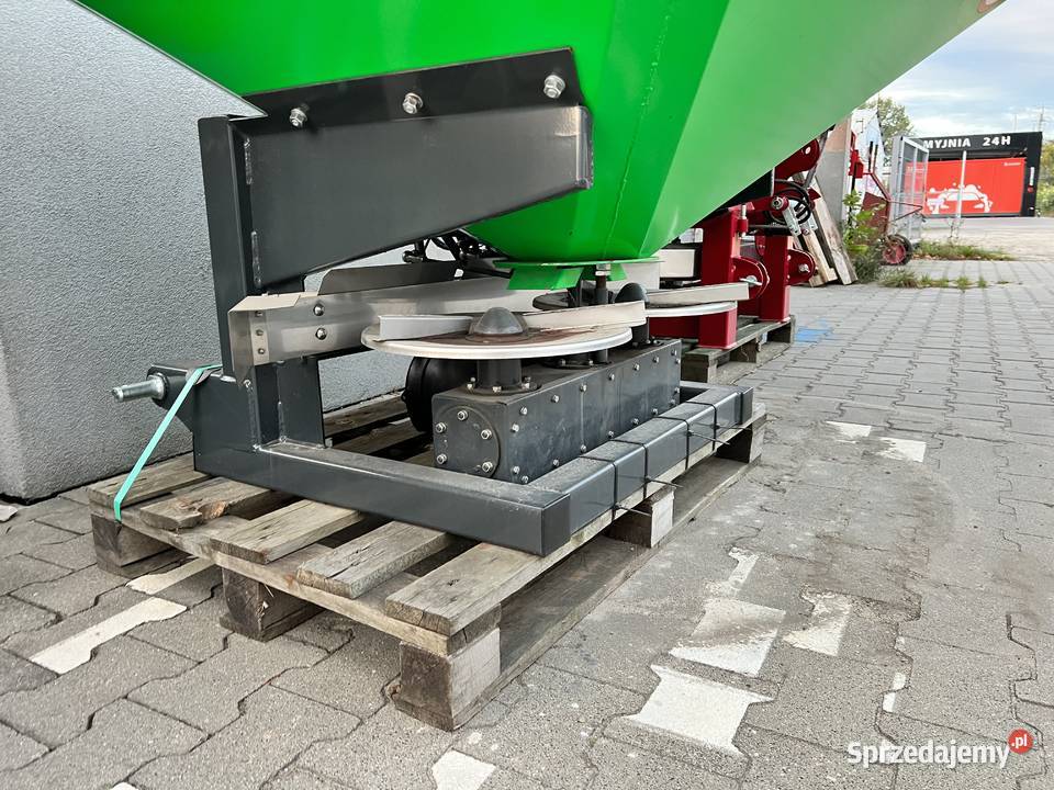 Rozsiewacz nawozów polowy RS600N 2tarczowy 600 nieuszkodzony lubuskie