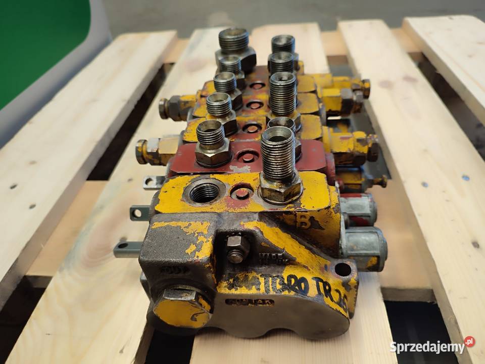 Rozdzielacz hydrauliczny Matbro TR 250
