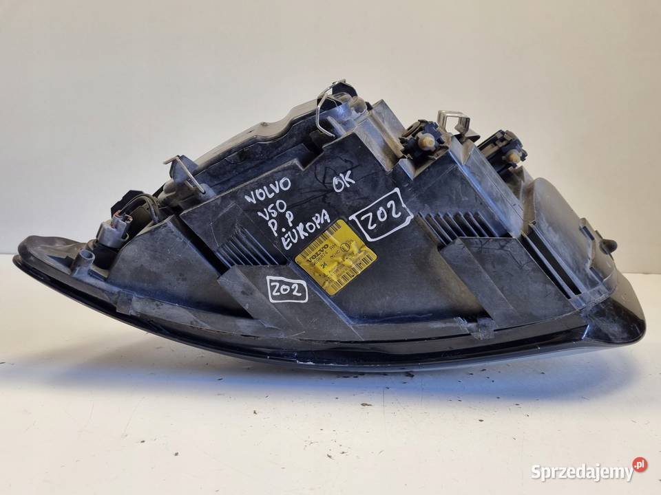 LAMPA PRAWA Volvo V50 S40 II PRZEDNIA prawy Chełm