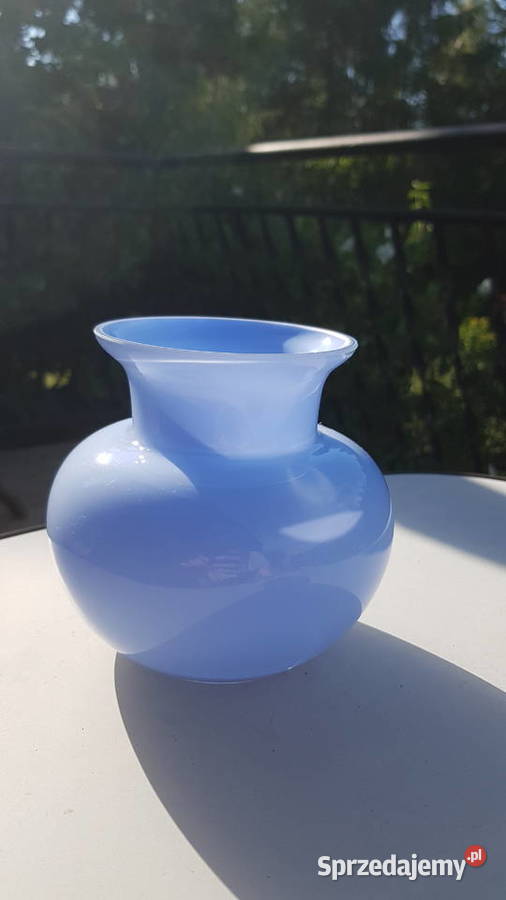 Szklany wazon w lawendowy kolorze Myszków