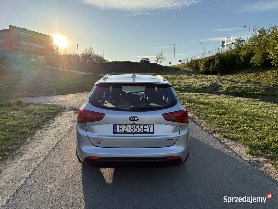 Kia Ceed 16 CRDi M Rok produkcji 2017 Rzeszów sprzedam