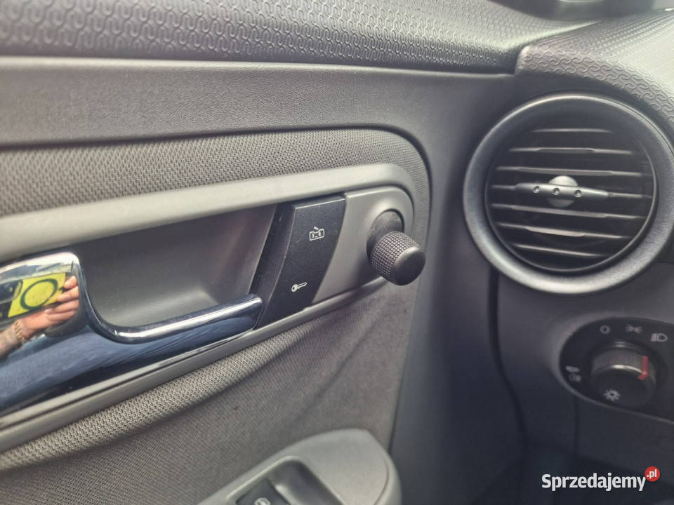 Seat Ibiza 12 Benzyna 69 Klimatyzacja El Szyby lakier metallic Słupsk