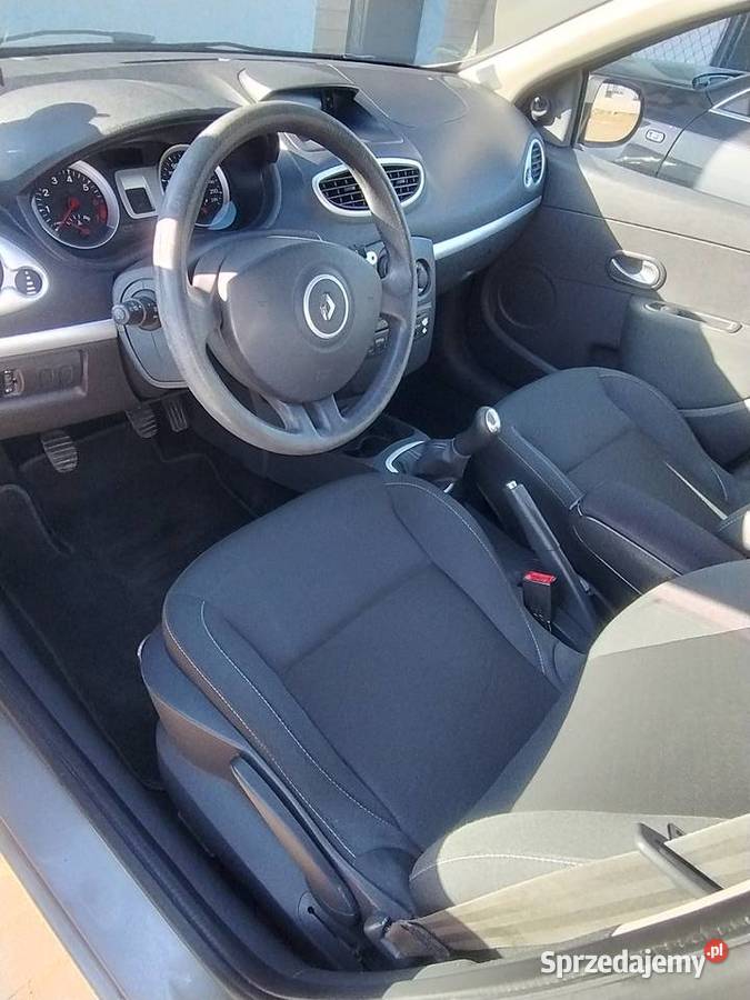 Renault Clio 12 benzyna Salon polski niski Siekierki Wielkie