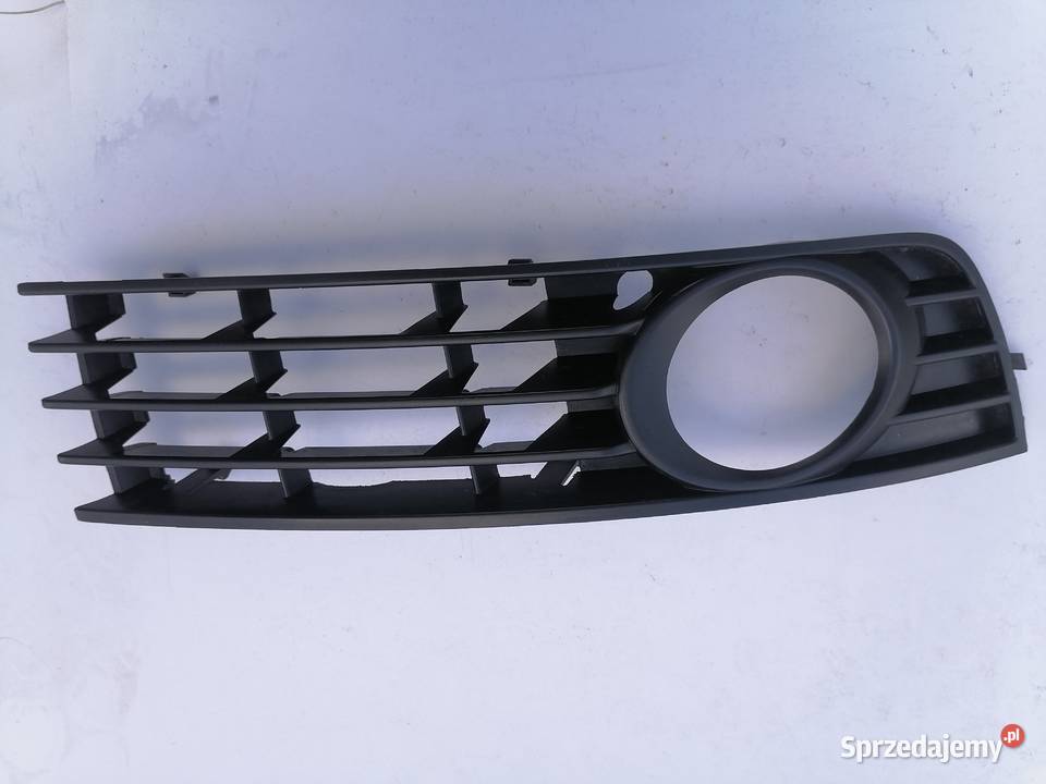 Audi A4 B6 kratka zderzaka prawa oryginalna Szczerbice