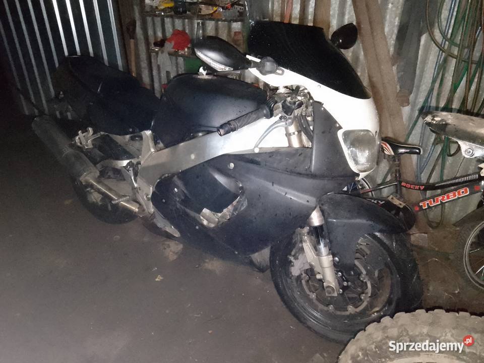 Yamaha yzf 750 sportowy Jazowa