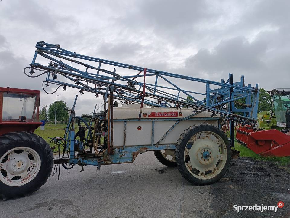 Opryskiwacz evrard 3300l 24m Dragany sprzedam