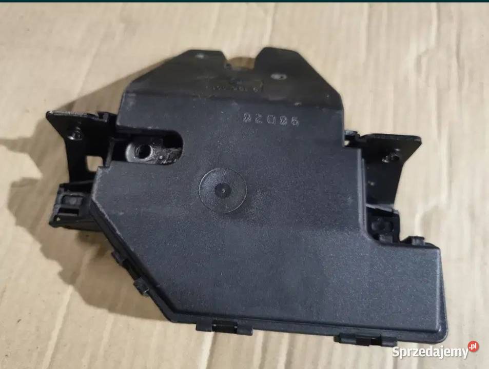 Zamek klapy bagażnika BMW E46 sedan osobowe