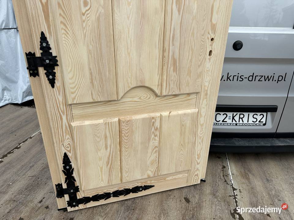 Drzwi lite drewnianbe sosnowe NA WYMIARwejściowe