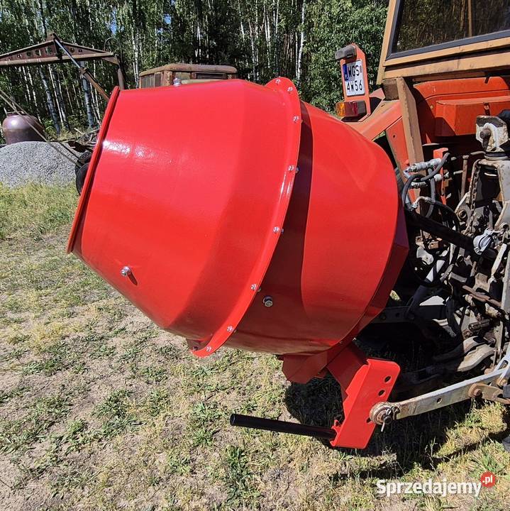 Betoniarka do ciągnika na WOM nieuszkodzony