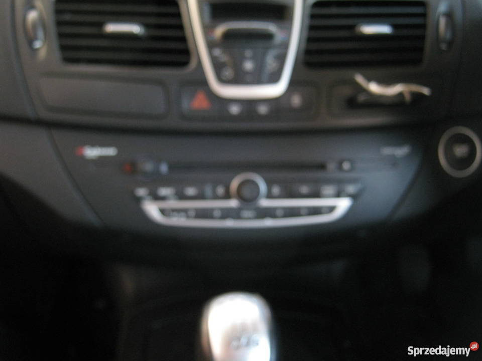 7711422440 LAGUNA III RAMKA RADIA NA RADIO Rok produkcji 2008 Częstochowa sprzedam