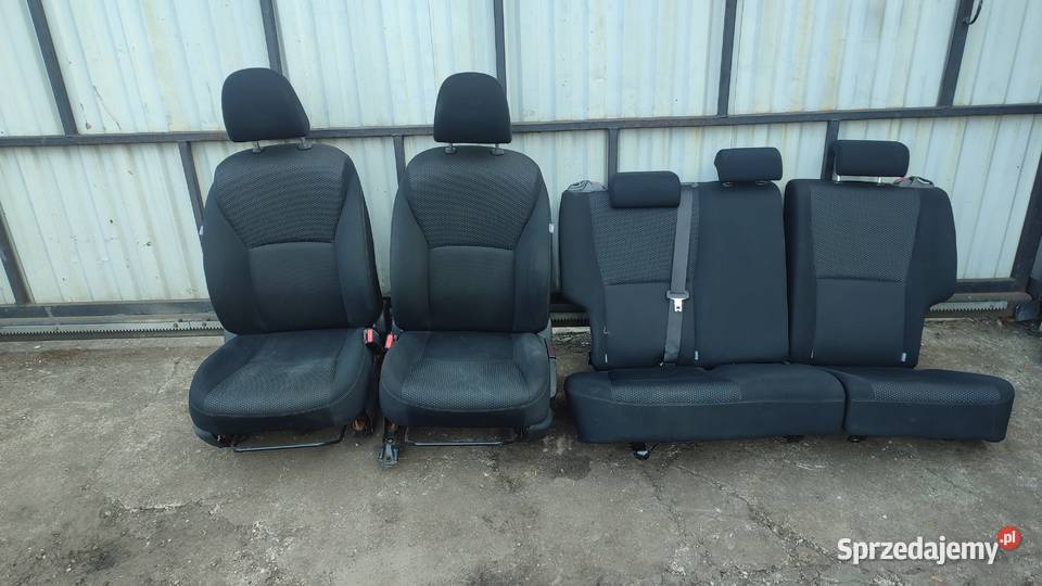 TOYOTA AURIS I LIFT FOTEL KANAPA BOCZKI FOTELE Włoszczowa sprzedam