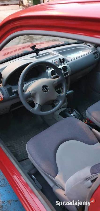 Micra K11 56516 przebiegu czerwony Micra