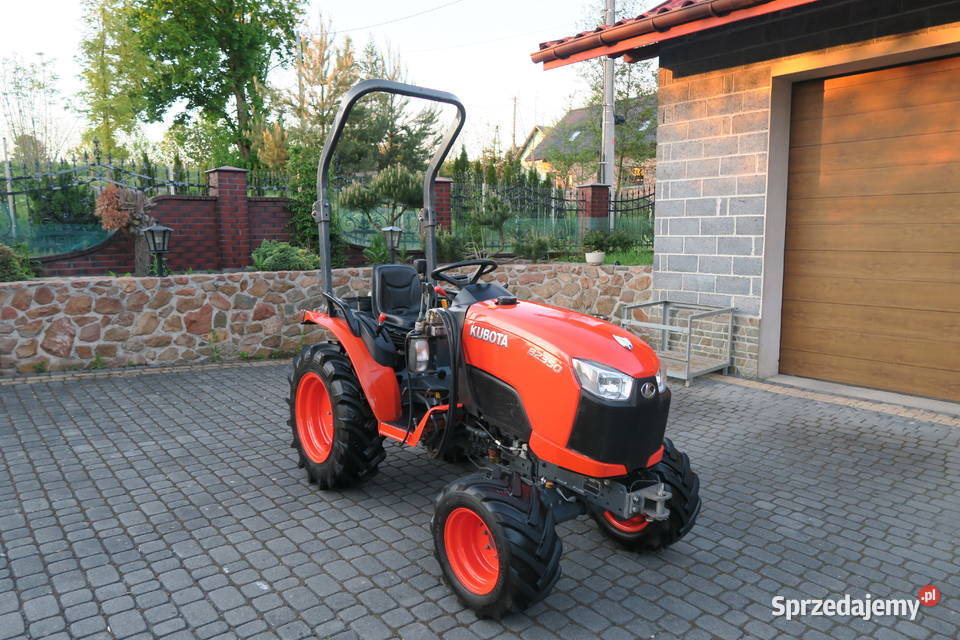 Traktorek ogrodowy Kubota B2350 420MTH Salon Kubota małopolskie Michałowice