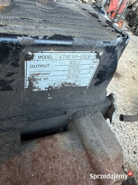 wózek widłowy silnik 4cylindrowy YANMAR 4TNE98 Działoszyn