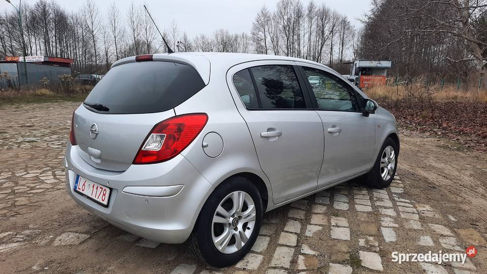 Opel Corsa Lift 14 16V Benzyna Klima Alu Zadbana isofix Kraśnik sprzedam