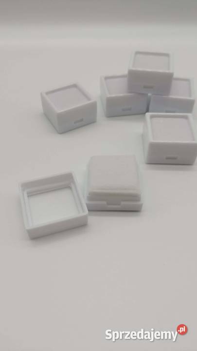 Białe pudełko ekspozytor na kamienie szlachetne Olsztyn sprzedam