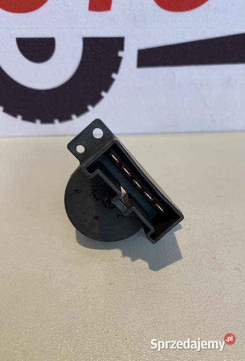 Przełącznik dmuchawy klimatyzacji Massey Białystok