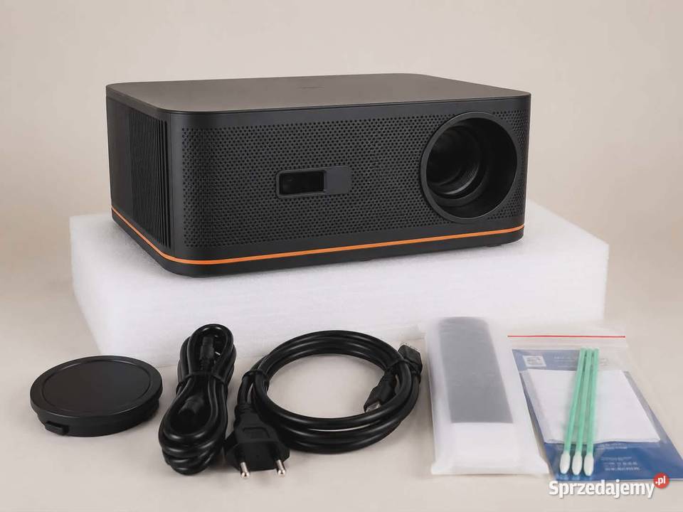 Projektor JQ820 Września