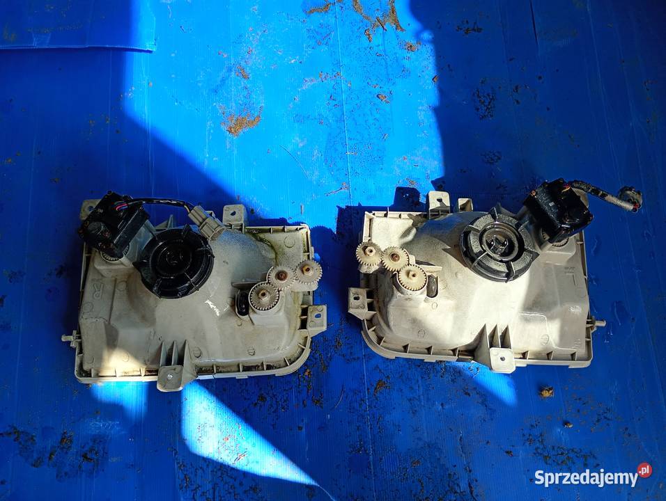 Lampa reflektor Nissan Cabstar E Stojadła