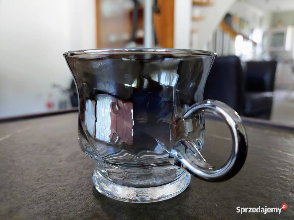 Filiżanki szklane z Huty Laura PRL 6 sztuk Józefów