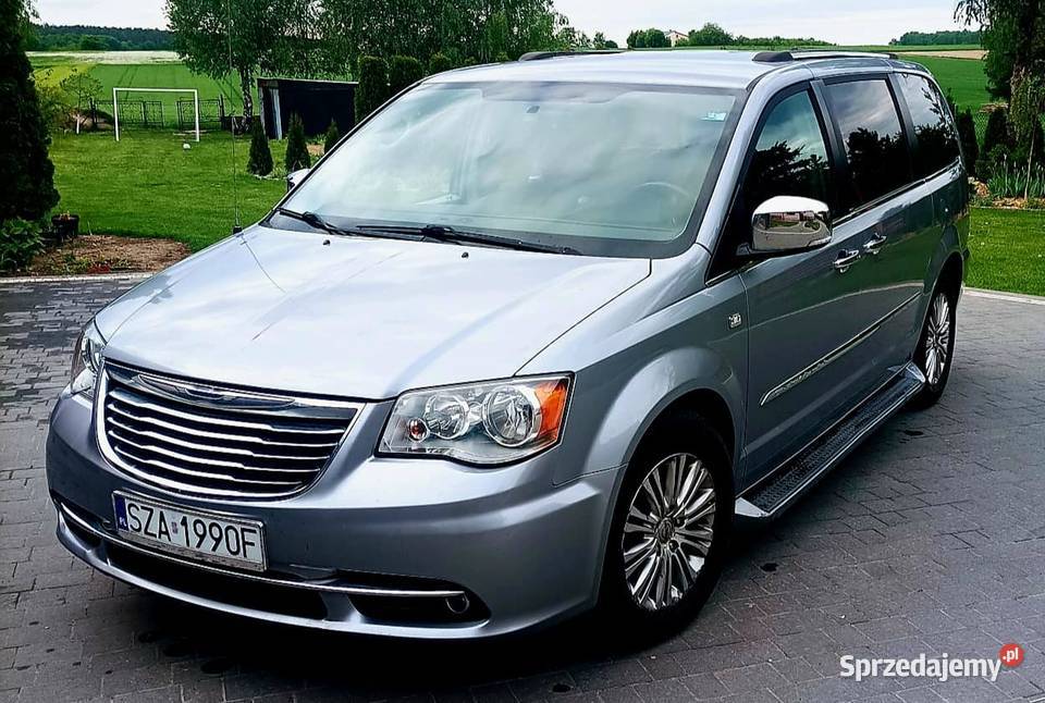 Chrysler Town Country 30TH prawie LIMITED Dobraków