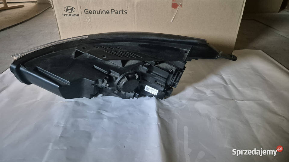 Lampa przednia prawa Hyundai i30 III Lift Bielsko-Biała