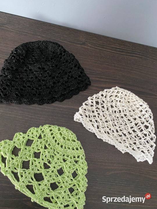 Ażurowa czapeczka dokerka