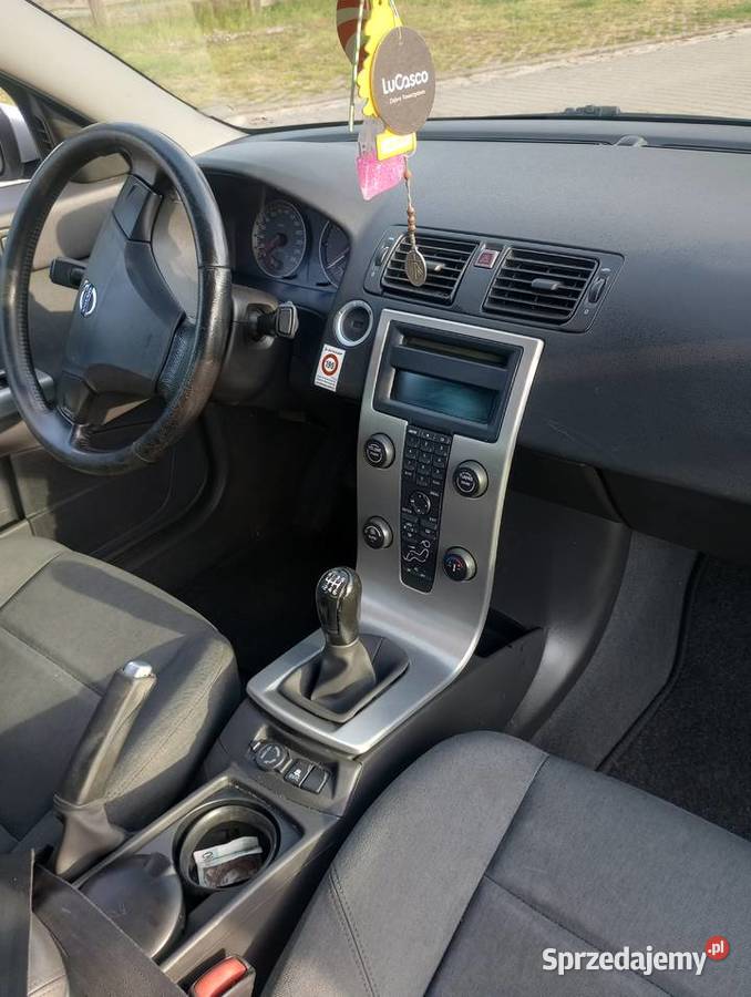 Sprzedam samochód osobowy marki Volvo S40