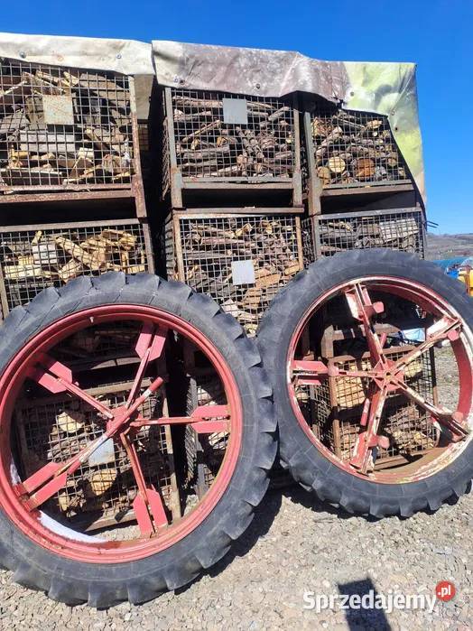 Wąskie koła bliźniaki z szybkozłączami Pasują na Łącko