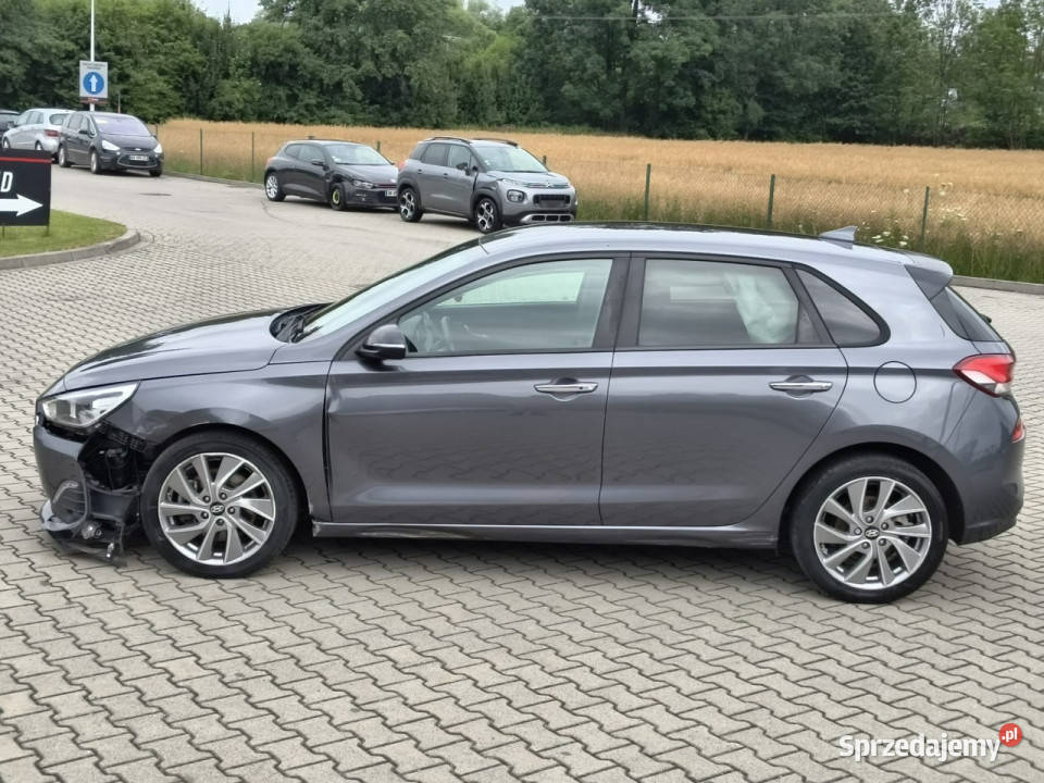 Hyundai i30 10 tgdi 120 6biegów climatronic Kęty sprzedam