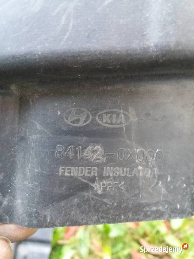 HYUNDAI I10 IZOLACJA BŁOTNIKA PRZÓD PRAW Ostrów Wielkopolski