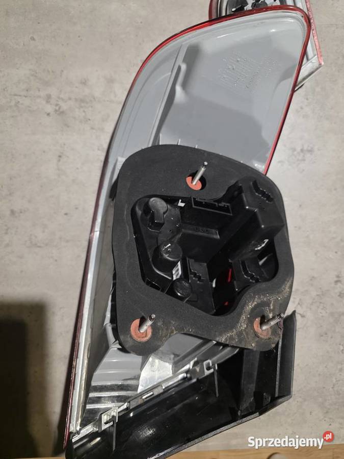 Lampy tylne BMW E92 Skrzeszew
