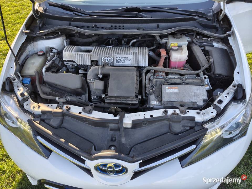 Toyota Auris kupiony w polskim salonie Regimin sprzedam