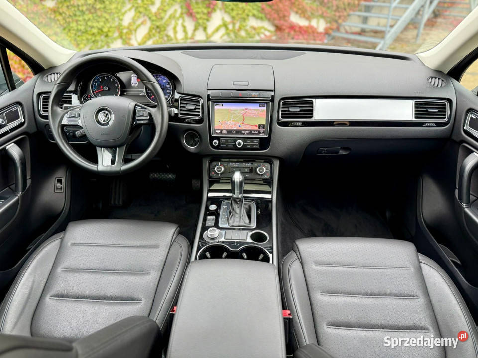 Volkswagen Touareg 36 FSI 4Motion HAK 35T II lakier metallic śląskie