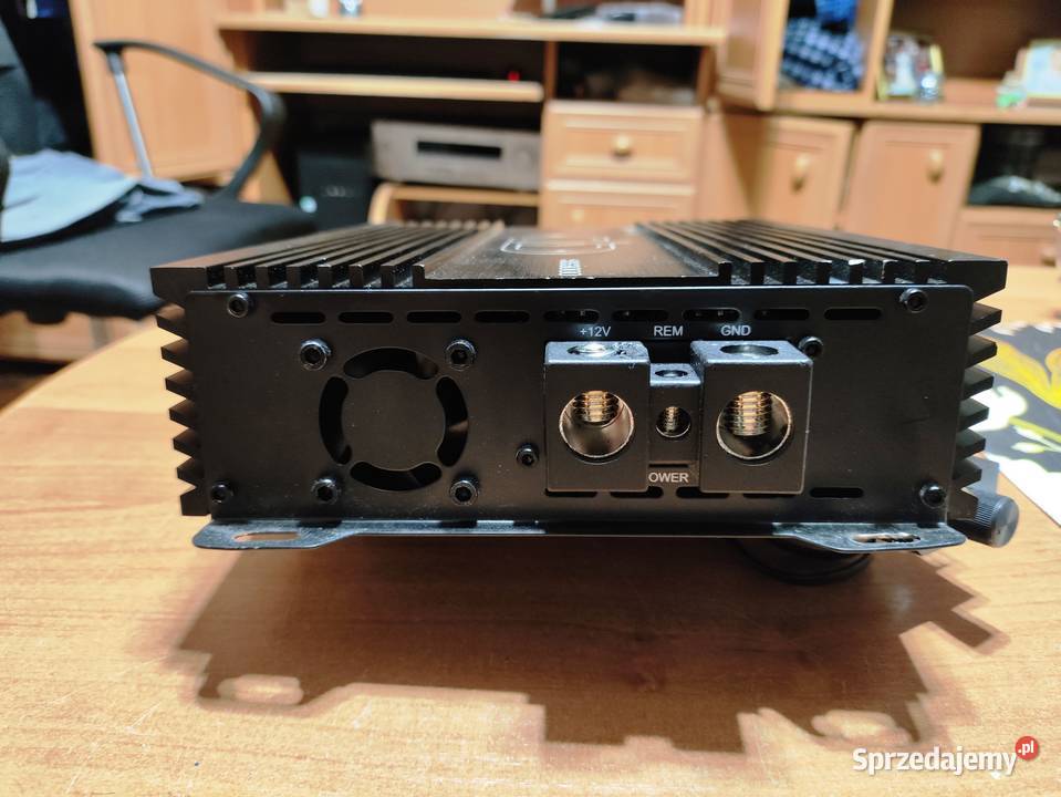 Wzmacniacz samochodowy 1 kanałowy monoblok DD Niegowonice sprzedam