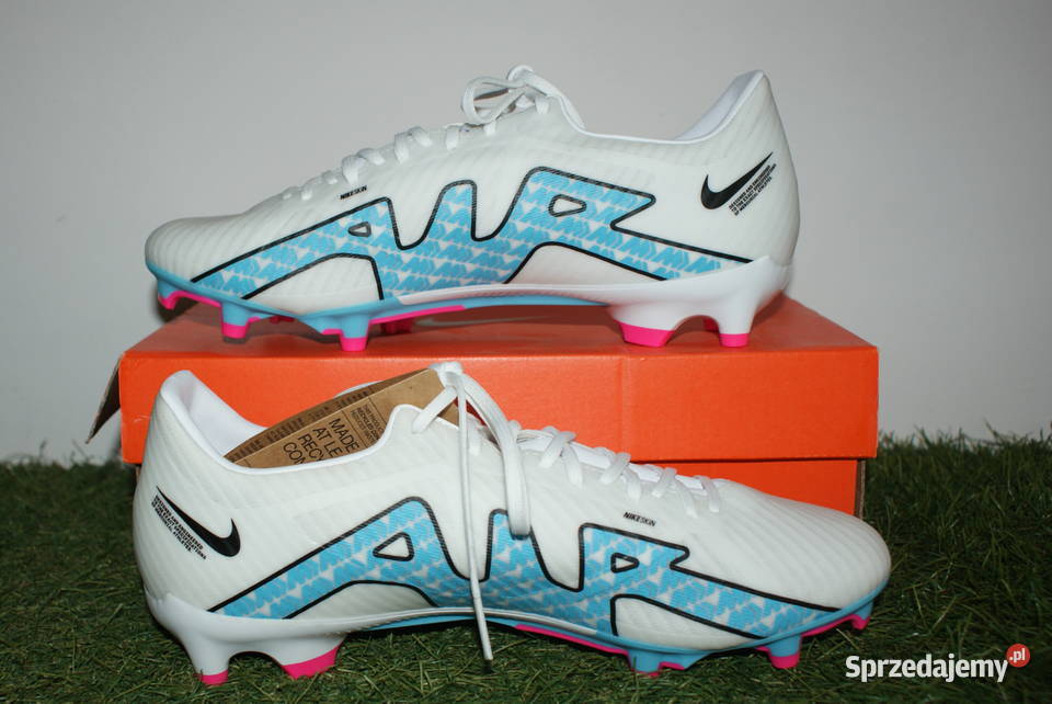 BUTY PIŁKARSKIE KORKI NIKE ZOOM VAPOR 15 ACADEMY Toruń